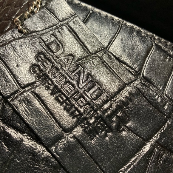 Danier Clutch Purse - Picture 3 of 4